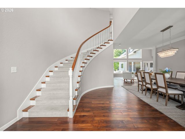 3217 BOARDWALK Ave, Eugene, OR 97401