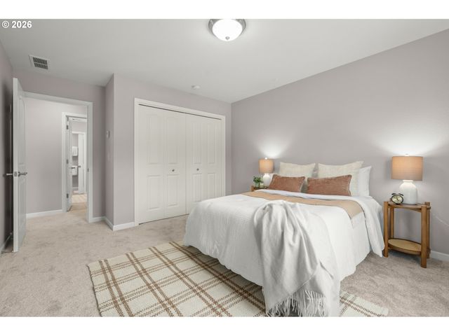 3217 BOARDWALK Ave, Eugene, OR 97401