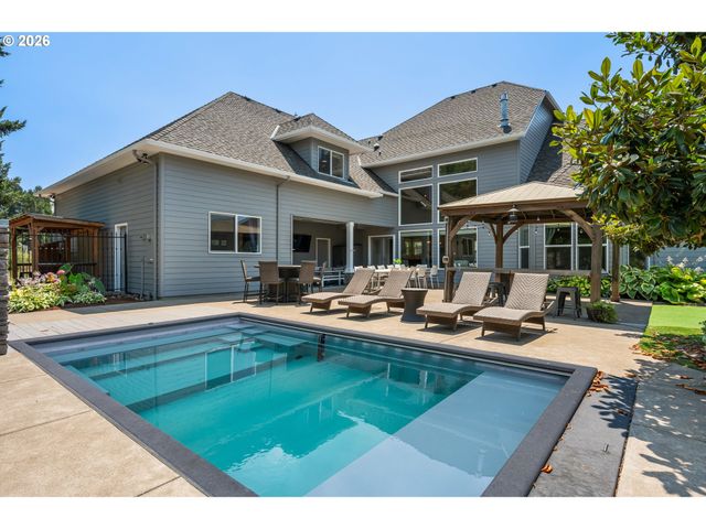 3217 BOARDWALK Ave, Eugene, OR 97401