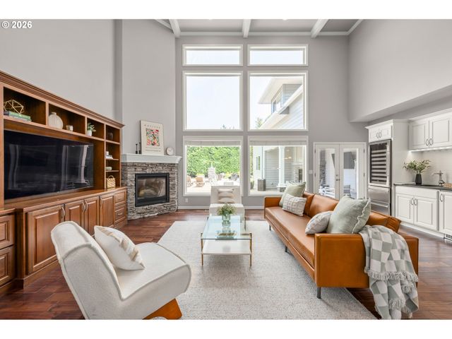 3217 BOARDWALK Ave, Eugene, OR 97401