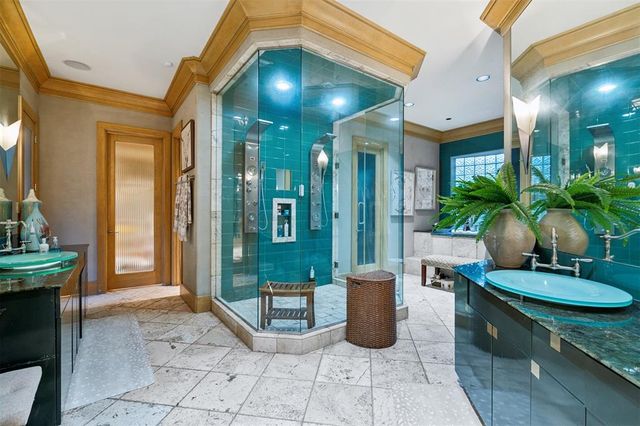 1916 Mulholland Drive, Edmond, OK 73012