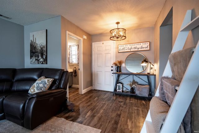 940 Shore Bend Boulevard, Kokomo, IN 46902