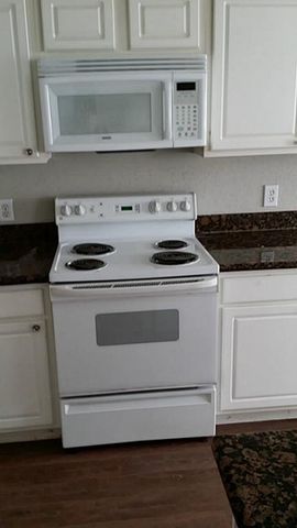 46 Wineberry Place, The Woodlands, TX 77382