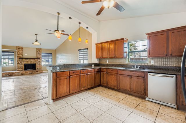 5721 Trego Street, The Colony, TX 75056