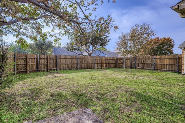 5721 Trego Street, The Colony, TX 75056