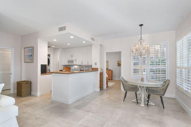 421 NE Plantation 617, Stuart, FL 34996