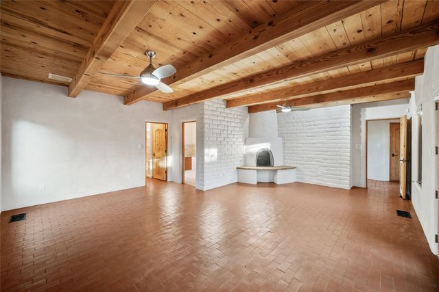 5 Estrella De La Manana, Santa Fe, NM 87508