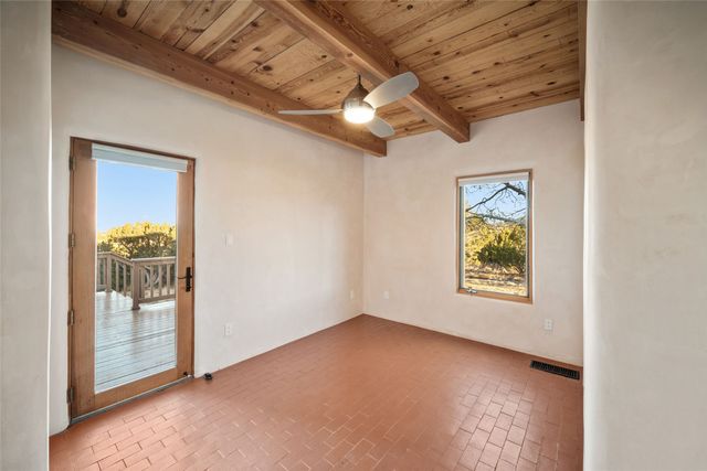 5 Estrella De La Manana, Santa Fe, NM 87508