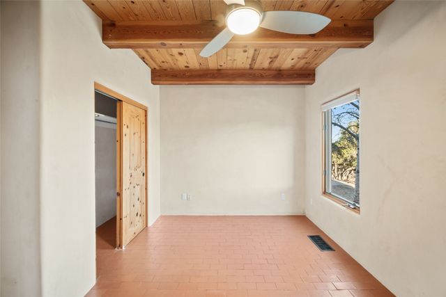 5 Estrella De La Manana, Santa Fe, NM 87508