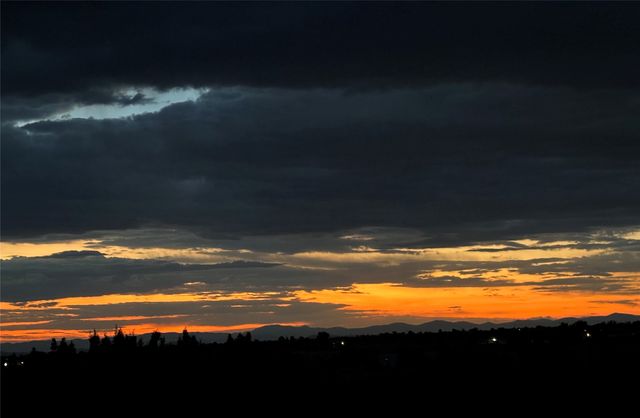 5 Estrella De La Manana, Santa Fe, NM 87508