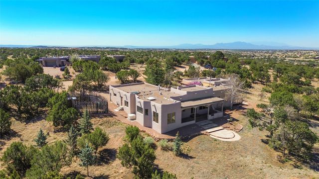 5 Estrella De La Manana, Santa Fe, NM 87508