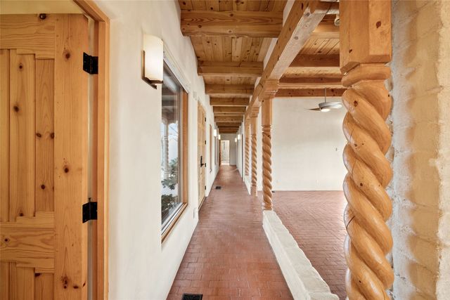 5 Estrella De La Manana, Santa Fe, NM 87508