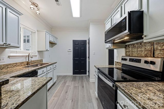 5423 Starflower Drive, Charlotte, NC 28215