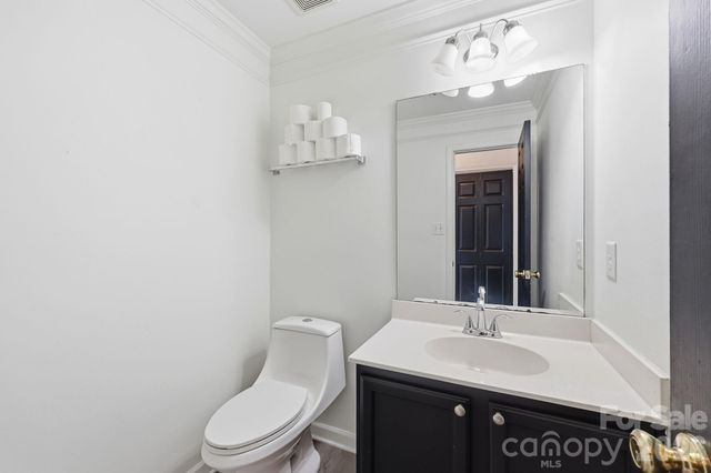 5423 Starflower Drive, Charlotte, NC 28215