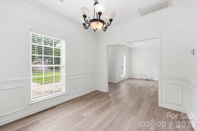 5423 Starflower Drive, Charlotte, NC 28215