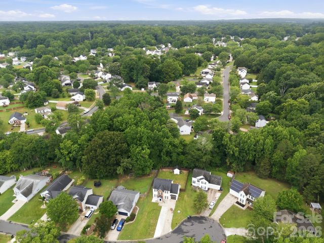 5423 Starflower Drive, Charlotte, NC 28215