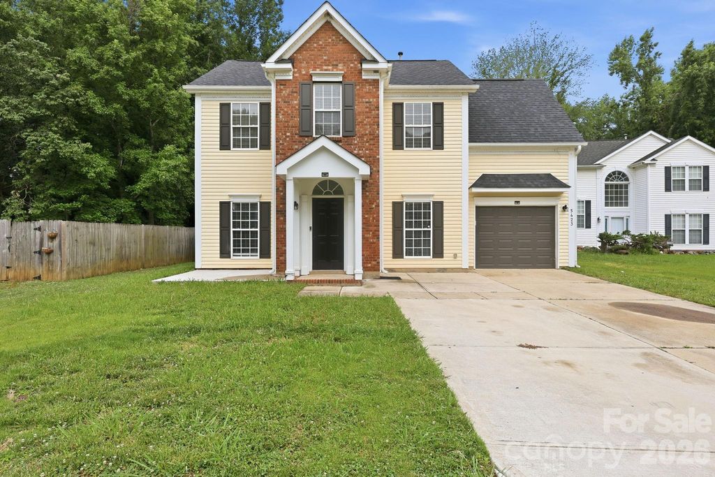5423 Starflower Drive, Charlotte, NC 28215