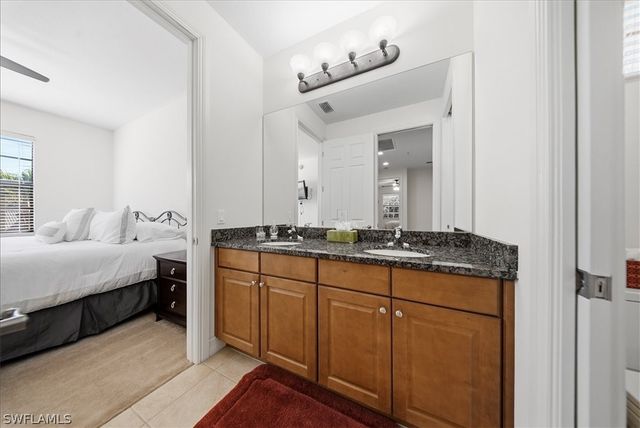 9153 Chula Vista ST 13203, Naples, FL 34113