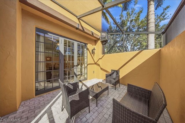 9153 Chula Vista ST 13203, Naples, FL 34113