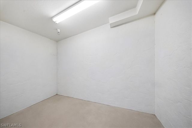 9153 Chula Vista ST 13203, Naples, FL 34113