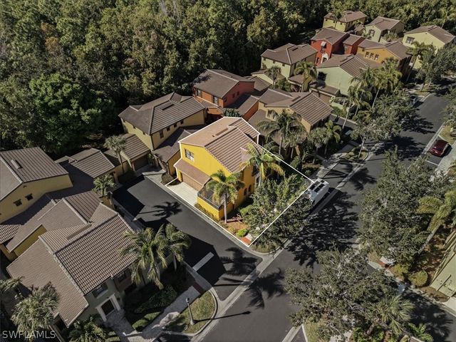 9153 Chula Vista ST 13203, Naples, FL 34113