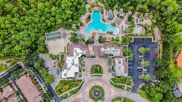 9153 Chula Vista ST 13203, Naples, FL 34113