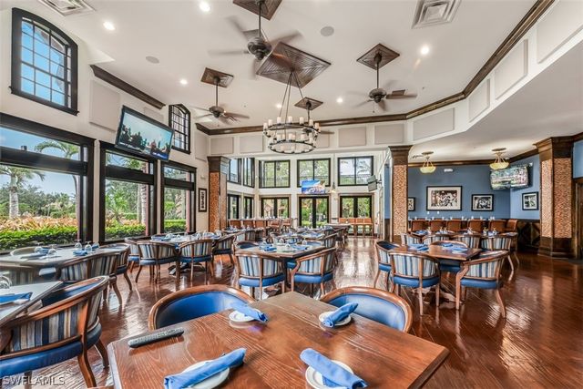 9153 Chula Vista ST 13203, Naples, FL 34113