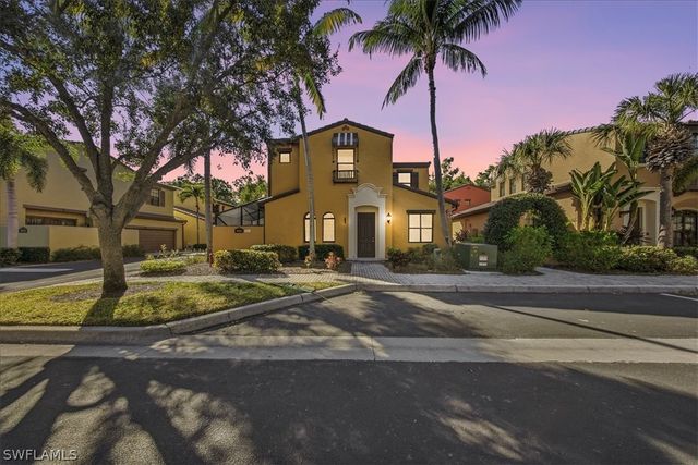 9153 Chula Vista ST 13203, Naples, FL 34113