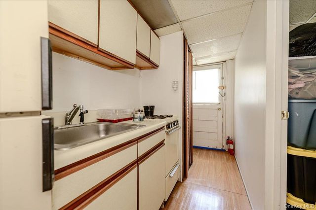 1912 Hunt Avenue, Bronx, NY 10462