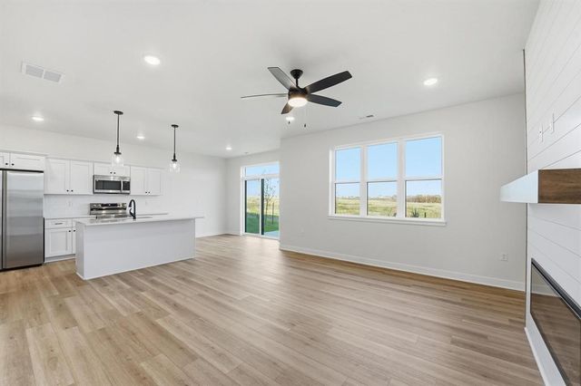 1367 Meadow Rose Place, Waukee, IA 50263