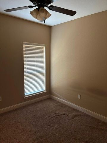 209 Newcastle Street, Waxahachie, TX 75165