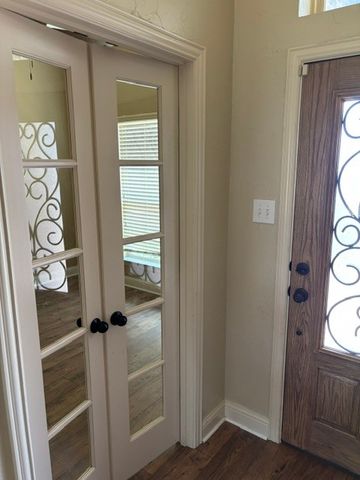 209 Newcastle Street, Waxahachie, TX 75165