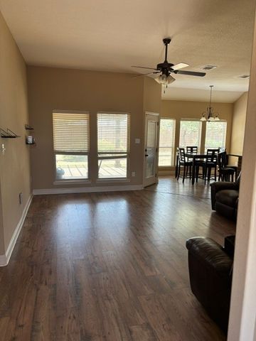 209 Newcastle Street, Waxahachie, TX 75165