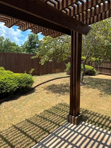 209 Newcastle Street, Waxahachie, TX 75165