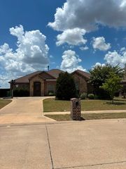 209 Newcastle Street, Waxahachie, TX 75165