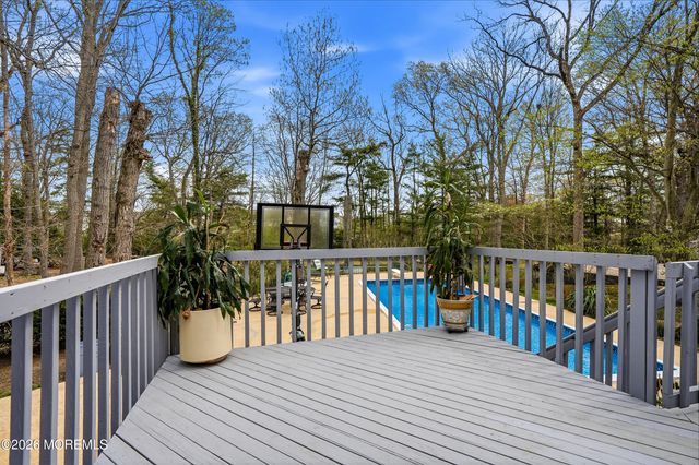 9 Rutland Place, Eatontown, NJ 07724