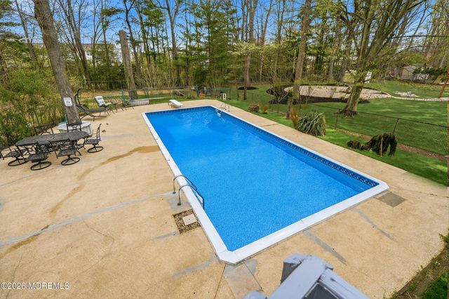 9 Rutland Place, Eatontown, NJ 07724
