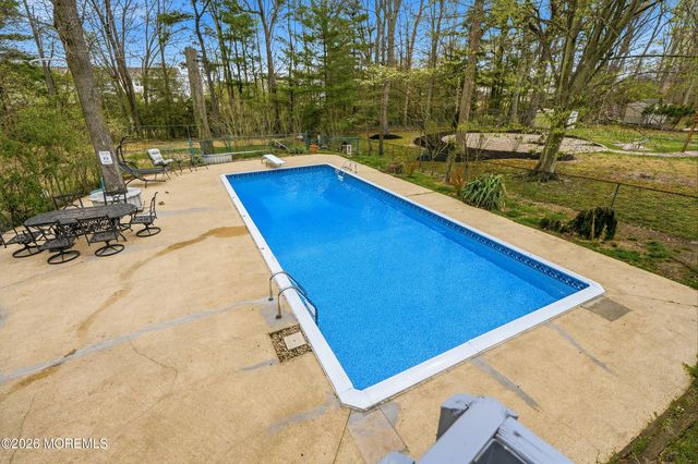 9 Rutland Place, Eatontown, NJ 07724