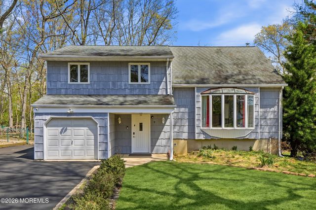 9 Rutland Place, Eatontown, NJ 07724