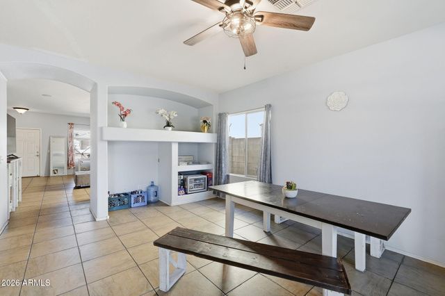 7037 W SOPHIE Lane, Laveen, AZ 85339