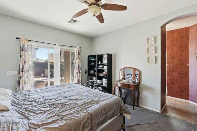 7037 W SOPHIE Lane, Laveen, AZ 85339