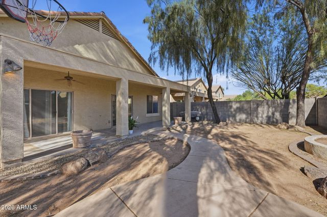 7037 W SOPHIE Lane, Laveen, AZ 85339