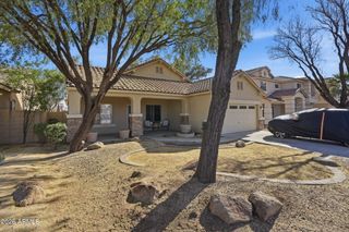 7037 W SOPHIE Lane, Laveen, AZ 85339