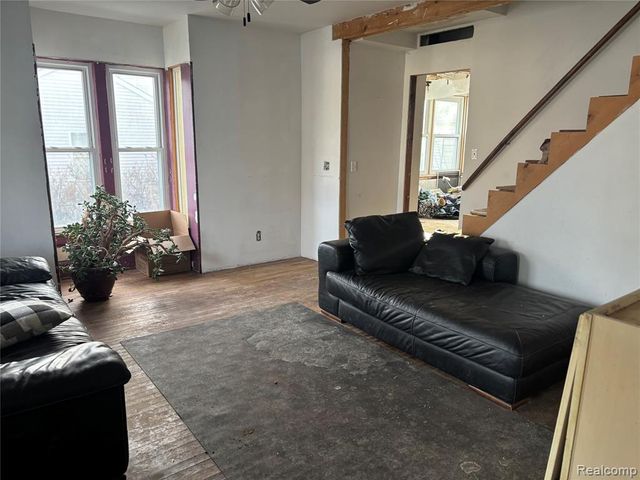 110 Oakland Street, Milford, MI 48381