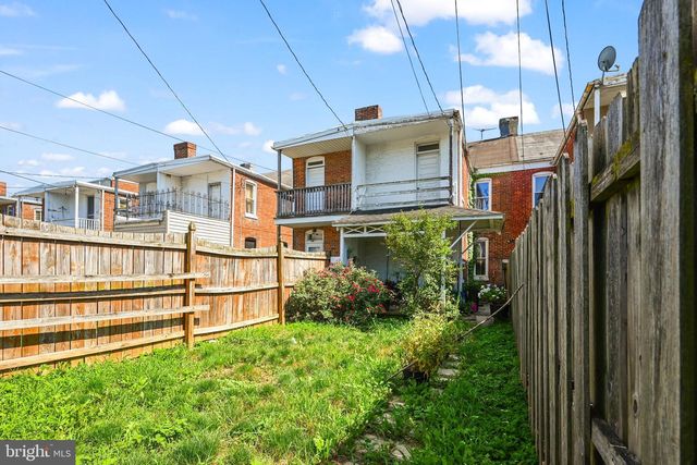 1039 W POPLAR ST, York, PA 17404