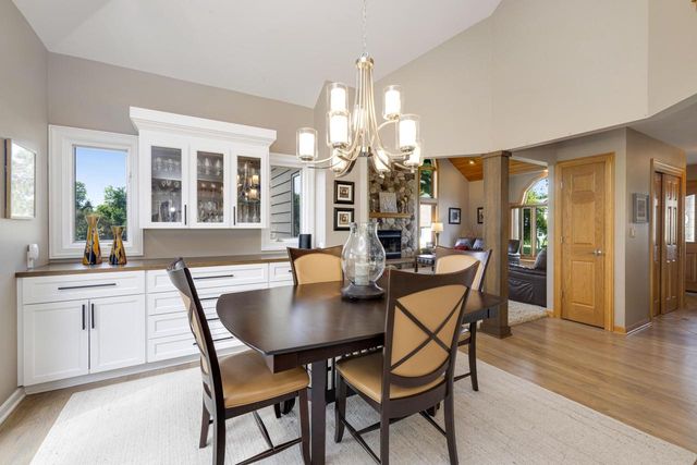 21135 Stratford COURT, Brookfield, WI 53045