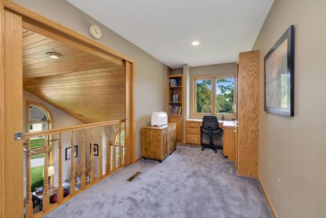 21135 Stratford COURT, Brookfield, WI 53045