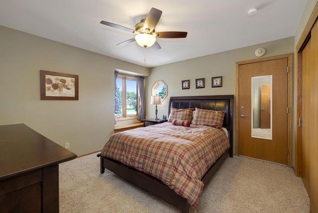 21135 Stratford COURT, Brookfield, WI 53045