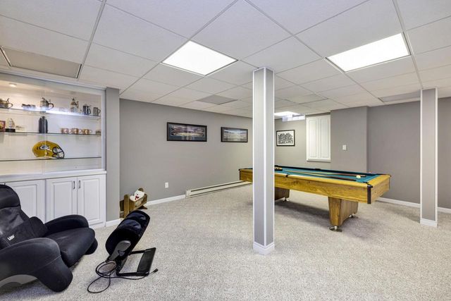 21135 Stratford COURT, Brookfield, WI 53045