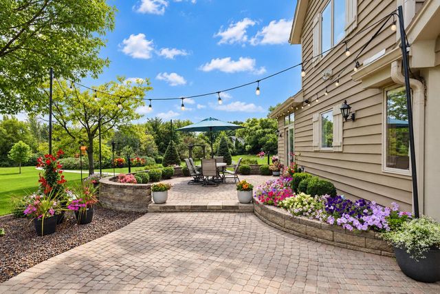 21135 Stratford COURT, Brookfield, WI 53045